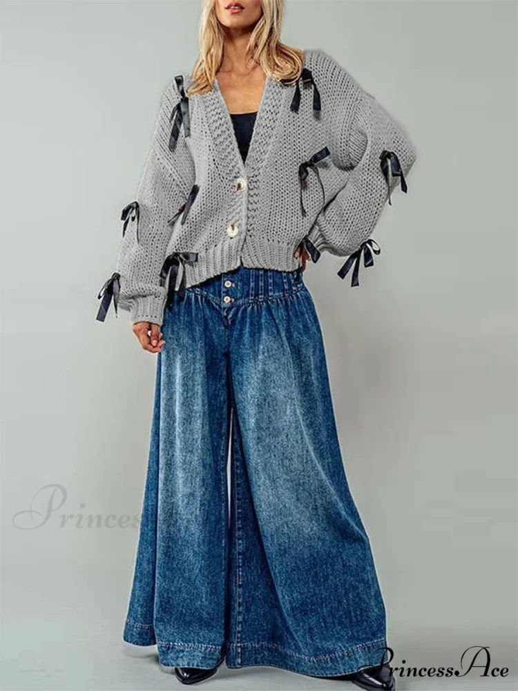 Sparkling V-neck Knit Cardigan - Image 4