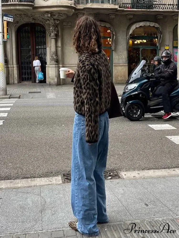 Spotted Pattern Circular Neck Mohair Cardigan - Image 4