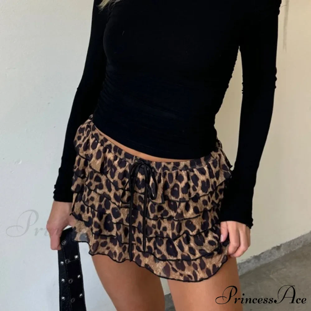 Spotted Pattern Layered Slim Skirt - Image 3