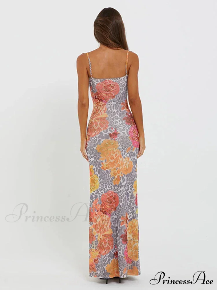 Spotted Pattern Sleek Body-Hugging Holiday Dress - Image 5