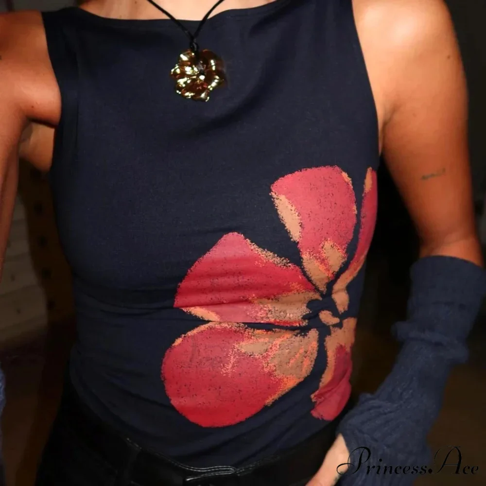 Stylish 2000s Floral Pattern Crewneck Sleeveless Graphic Crop - Image 5