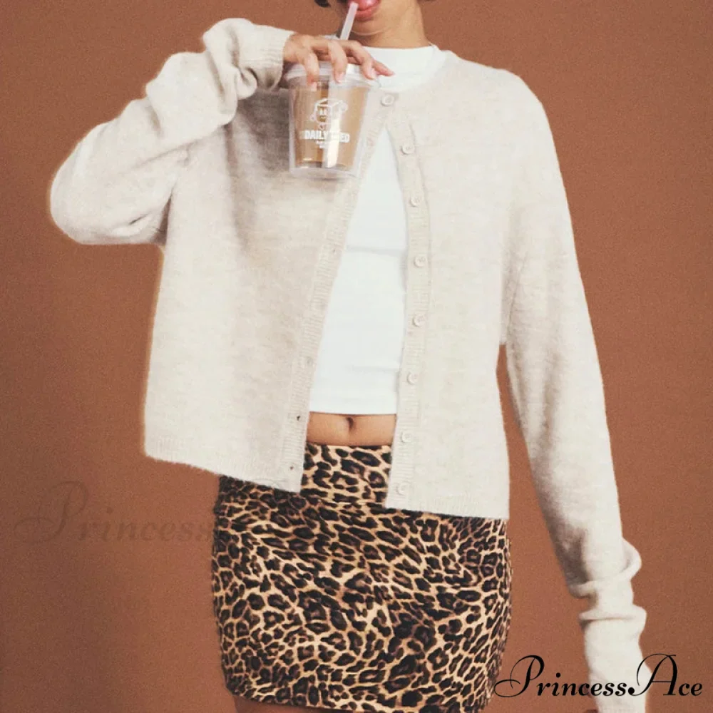Stylish Crew Neck Button Up Front Cardigan - Image 3