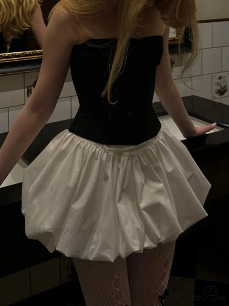 Stylish Firm Bud Mini Skirt - Image 3