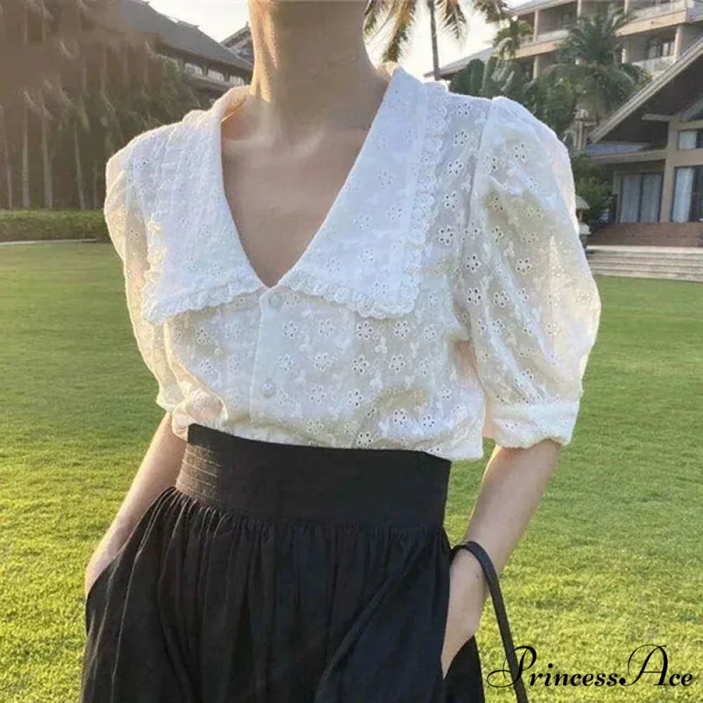 Stylish Hollow Lace Puff Sleeve Peter Pan Collar Blouse - Image 3