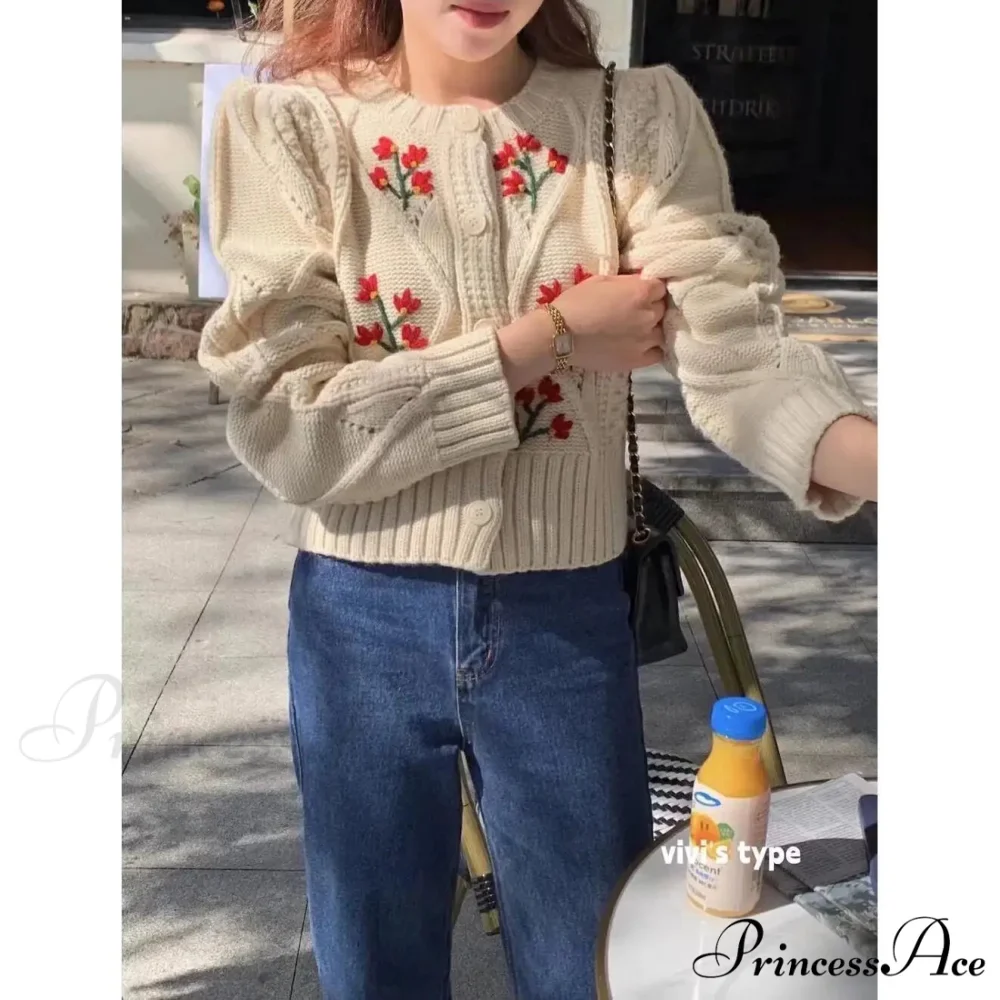 Stylish Print Solo Buttoned Knit Cardigan - Image 5