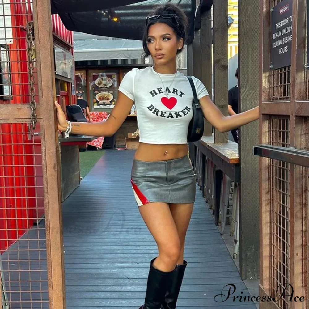 Stylish Y2k Dark Crop Top T-shirt - Image 3