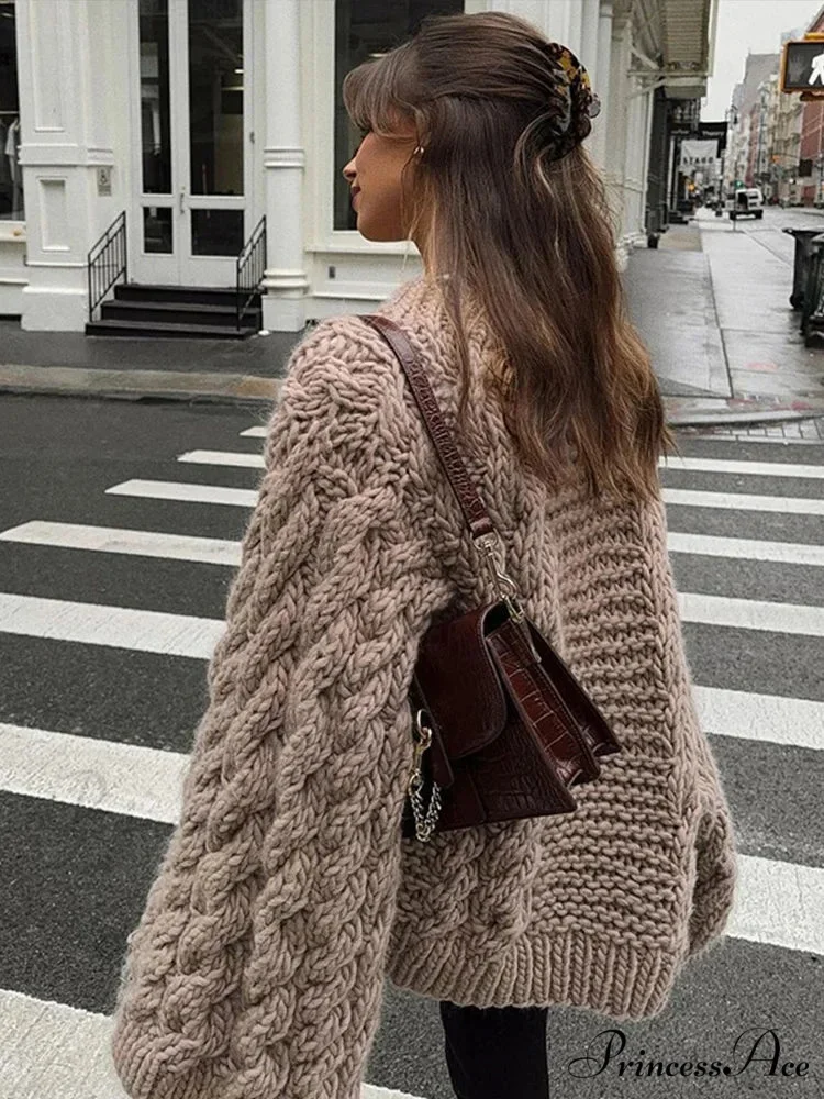 Tall Collar Broad Extended Sleeve Baggy Jumper