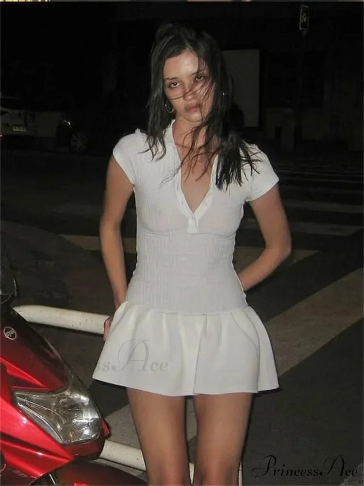 Textured Knitted High-Rise Short Dress - Image 4