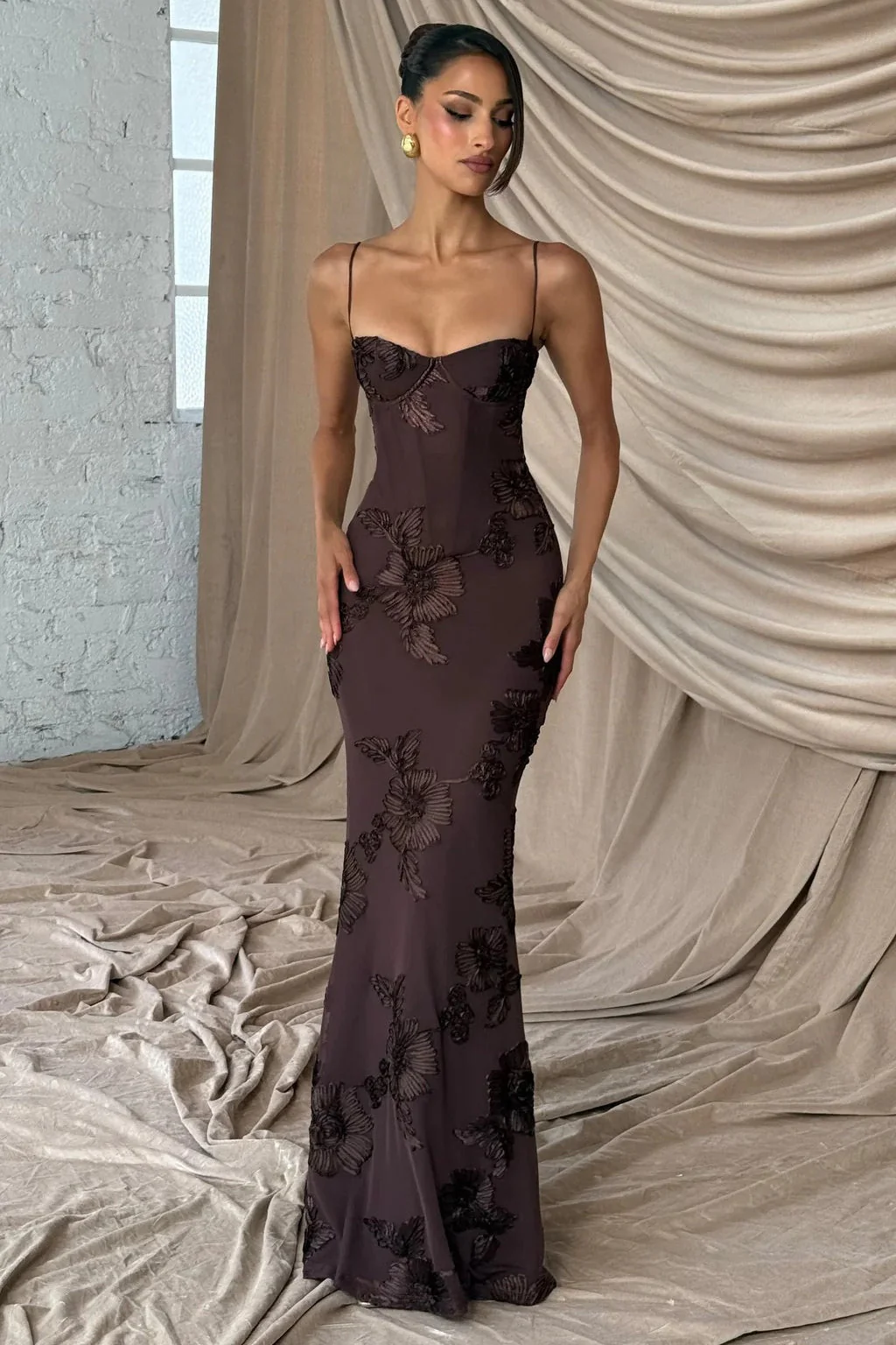 3D Applique Bone Pad Tie Back Solid Prom Dress - Image 17
