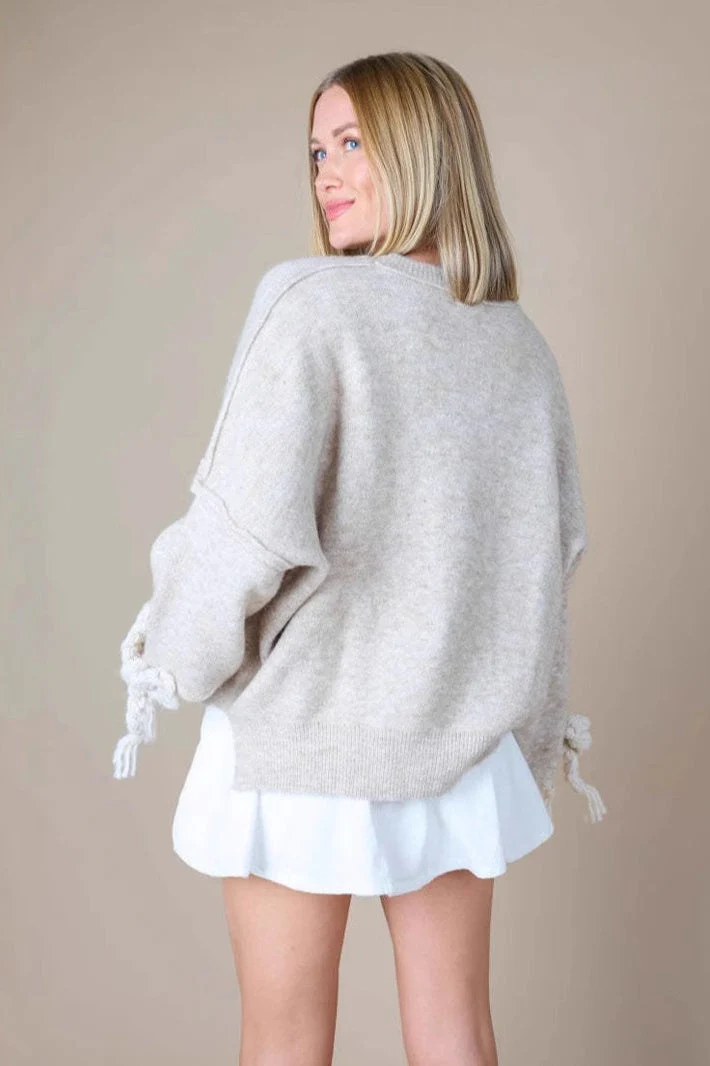 3D Applique Bow Paneled Loose Sweatshirt - Image 2