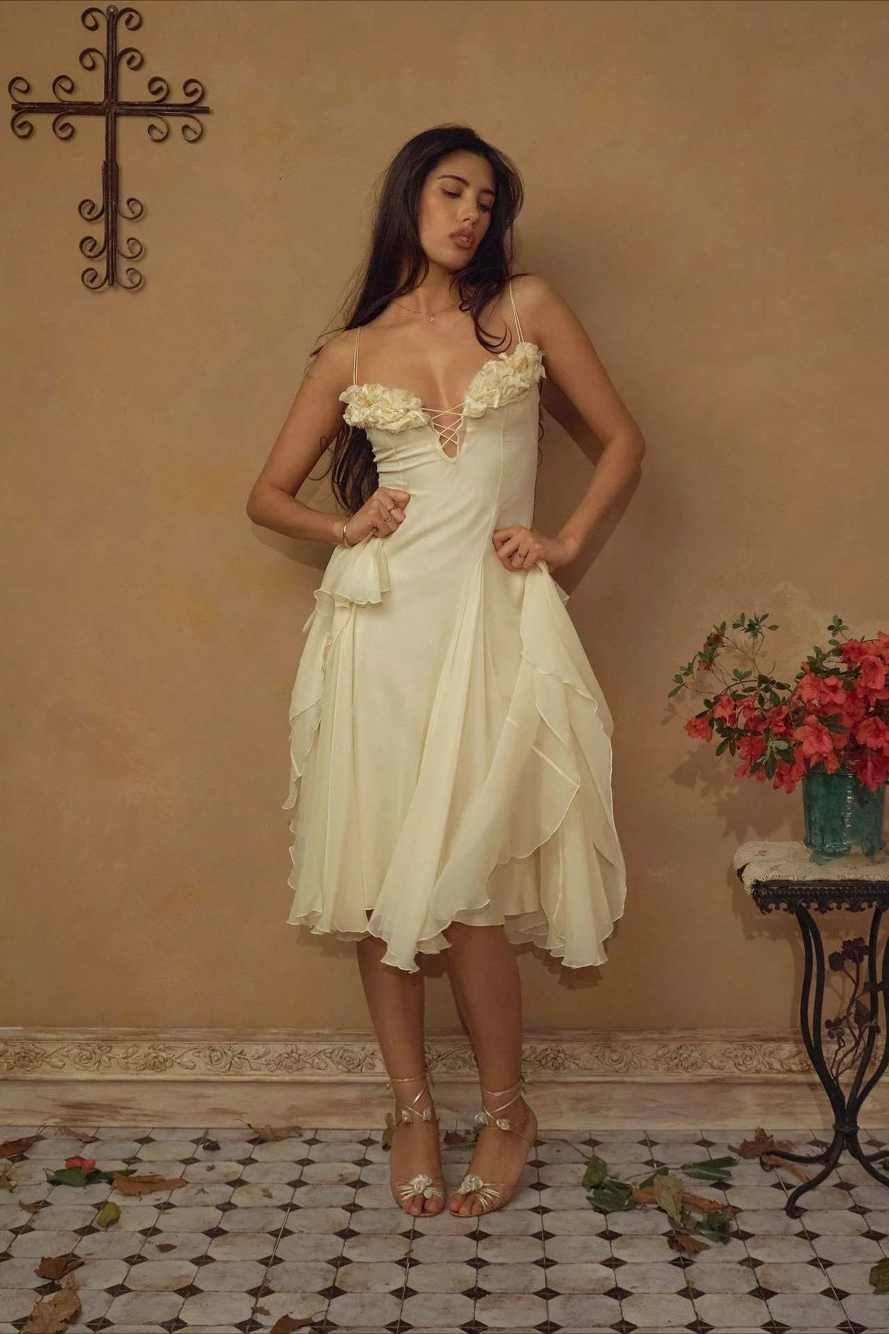 3D Flower Deep V Patchwork Spaghetti Strap Romantic Midi Dress - Image 9
