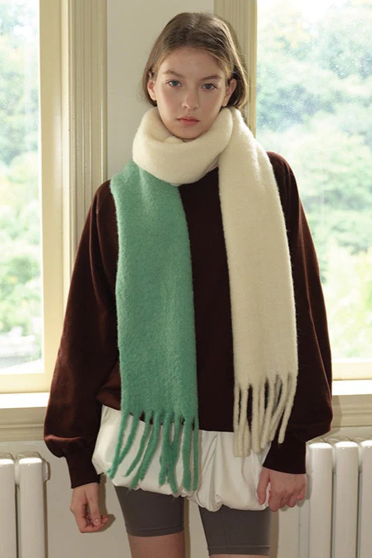 40% Wool Blend Contrast Color Tie-Dye Gradient Scarf - Image 4