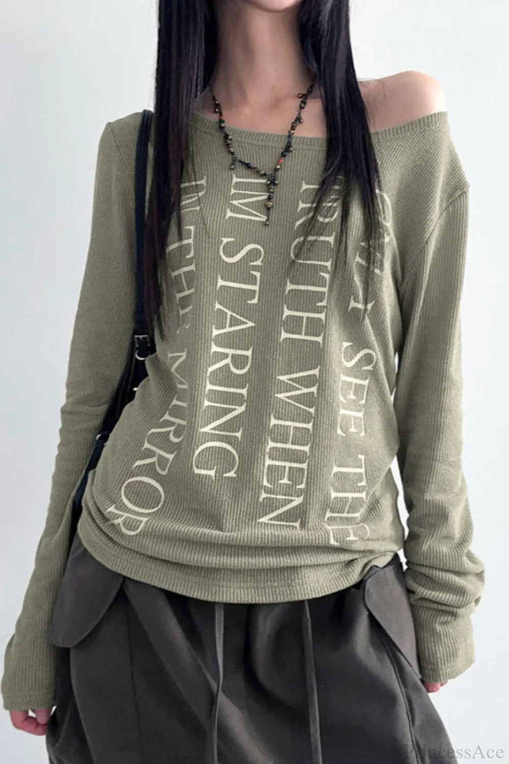 American Retro Oblique Collar Letter Print Long Sleeve Tee - Image 4