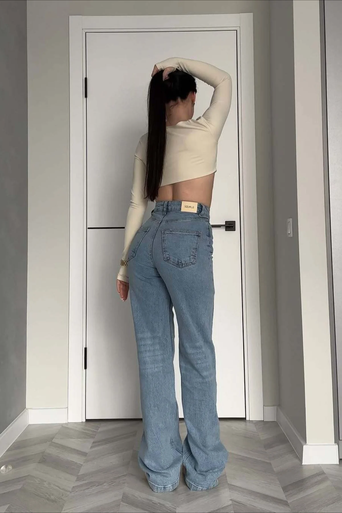 Asymmetric Elastic Waist Split Hem Denim Jeans - Image 6