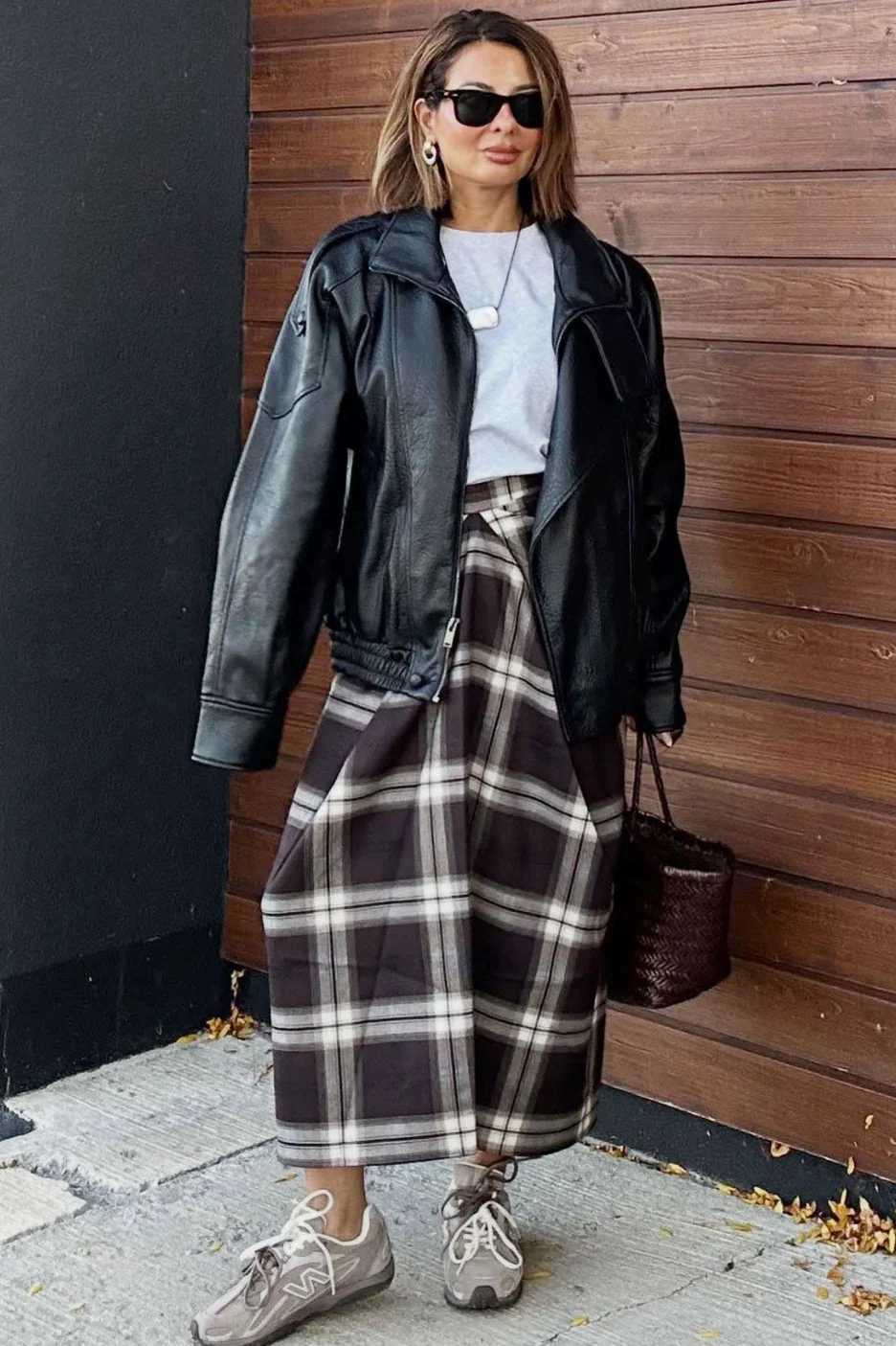 Asymmetric Straight Plaid Skirt - Image 10
