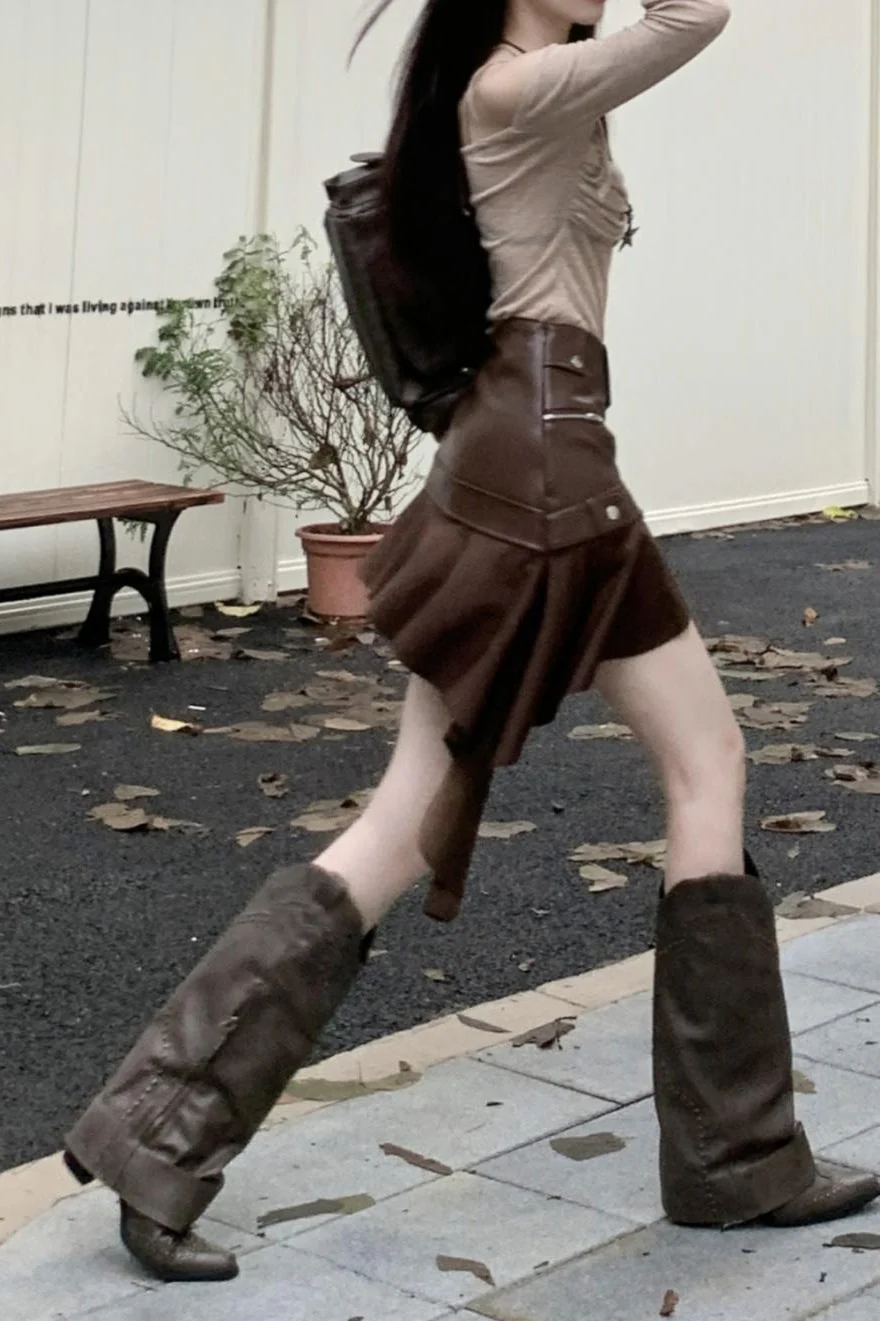 Asymmetrical Ruffle A-Line PU Leather Skirt - Image 3