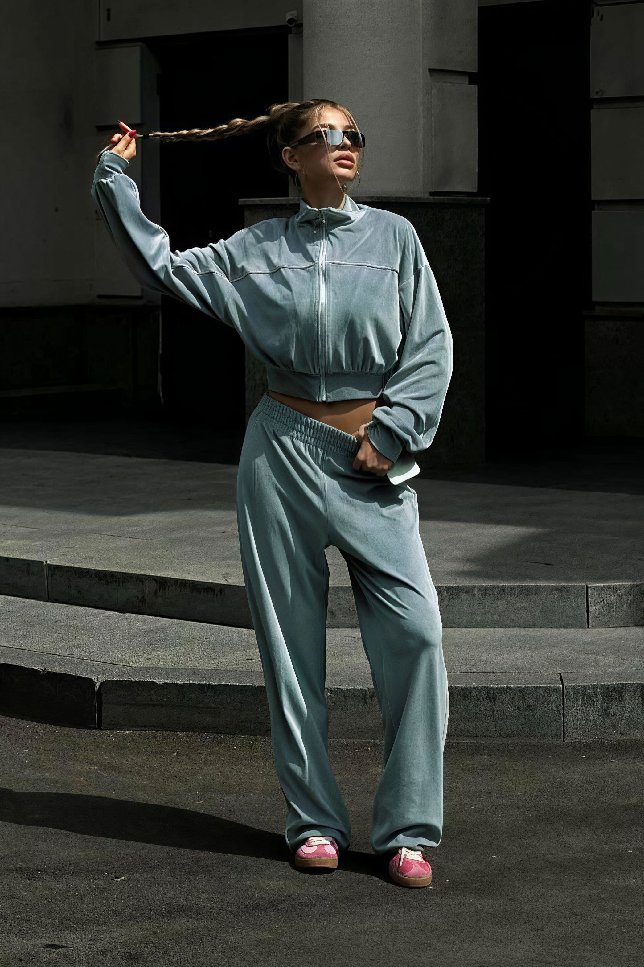 Athletic Velvet Collar Zipper Long Sleeve Two Piece Set - Image 9