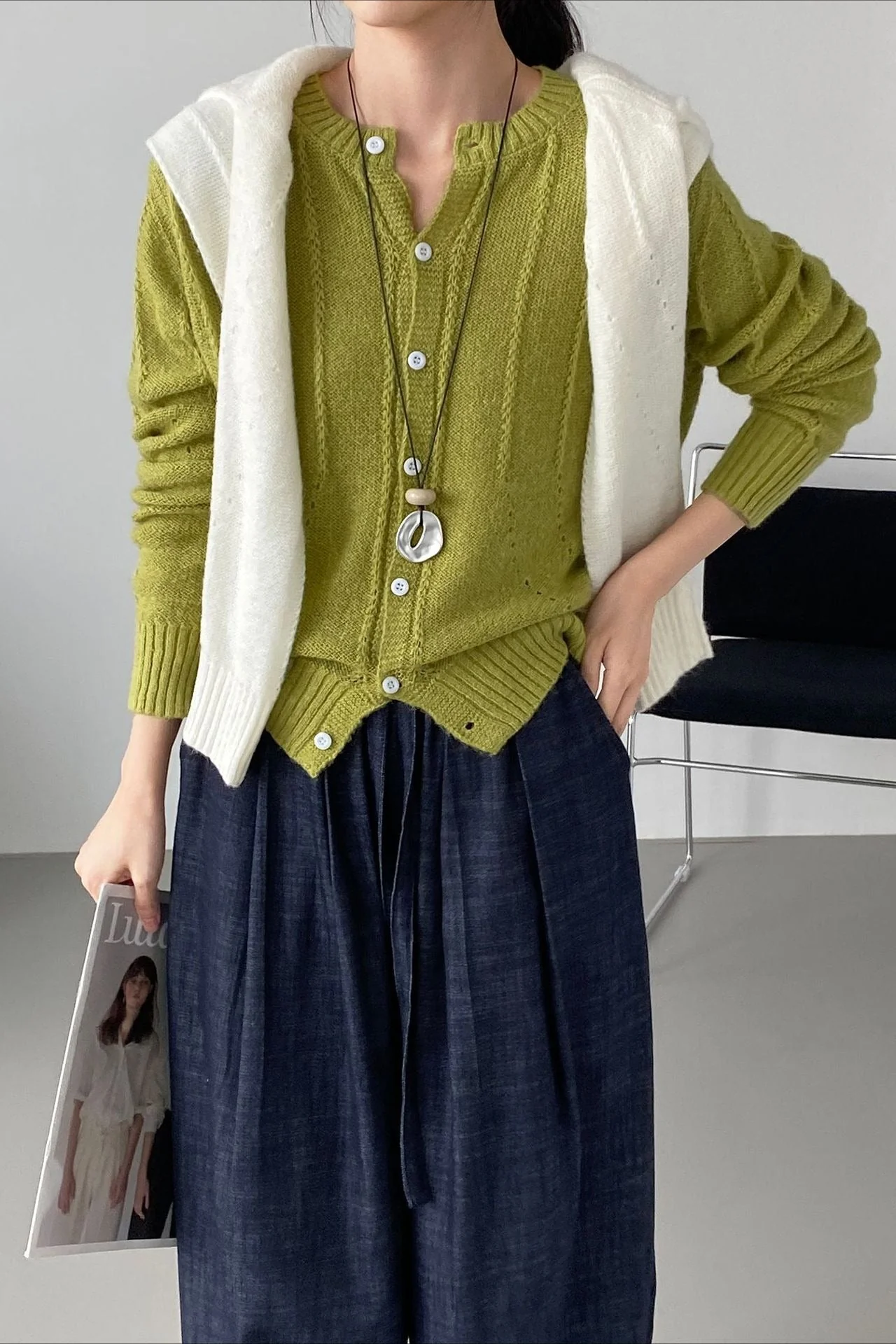 Atmospheric Wool Knit Cardigan - Image 4