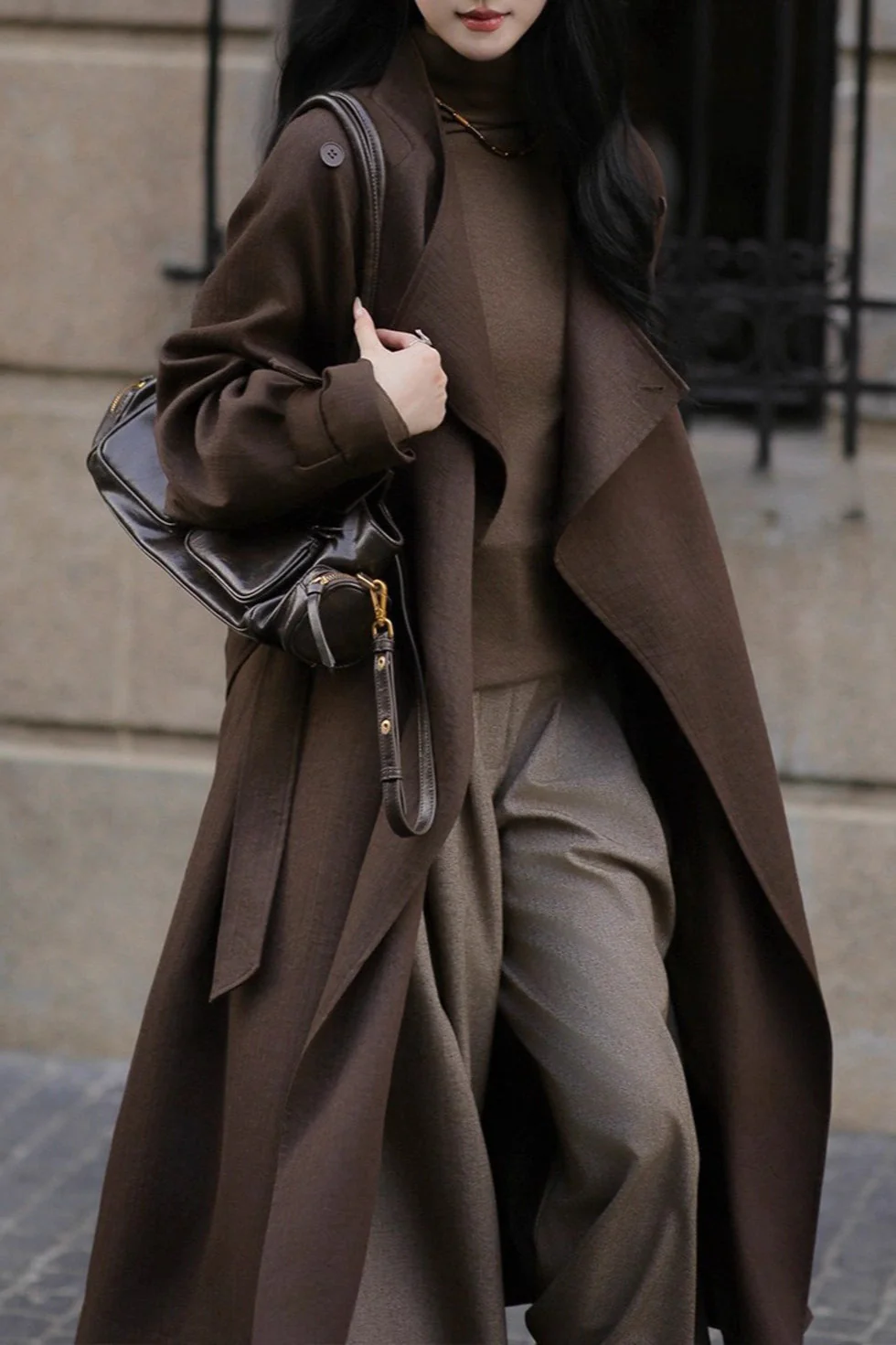 Autumn Women's Lightweight Long Overcoat - Image 4
