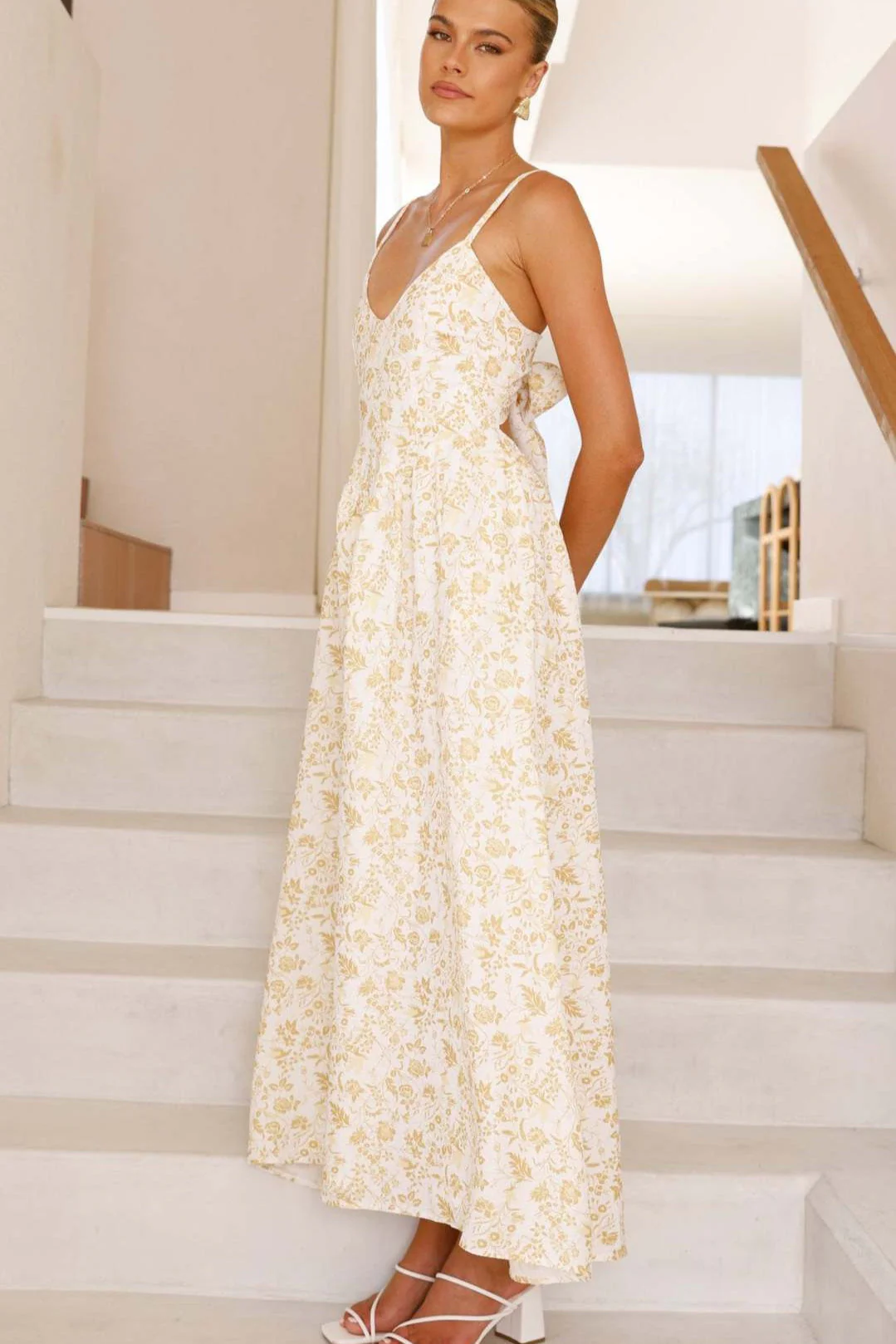 Backless Spaghetti Strap Floral Dress - Image 8