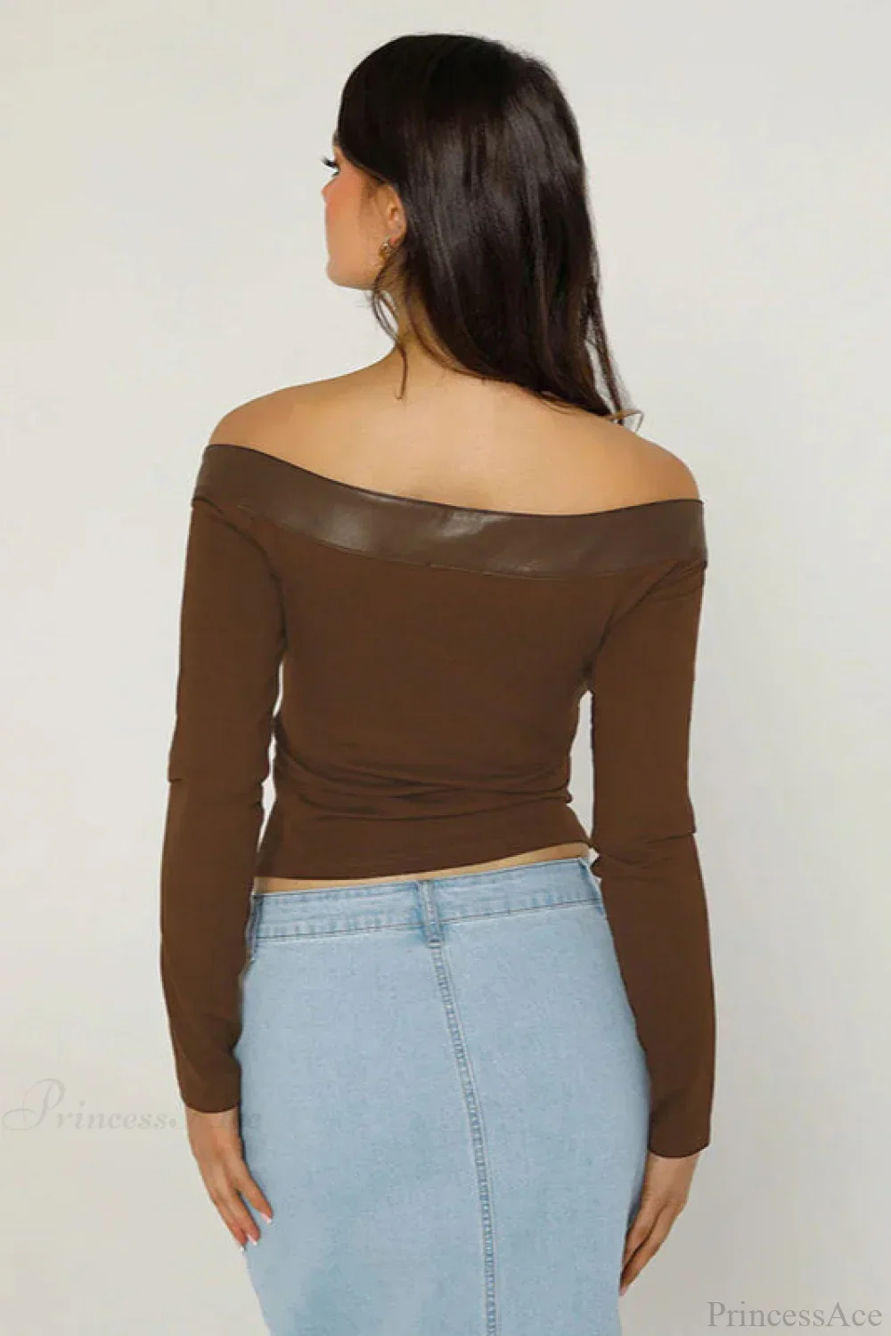 Boat Neck Cutout Fitted Long Sleeve Tee - Image 3