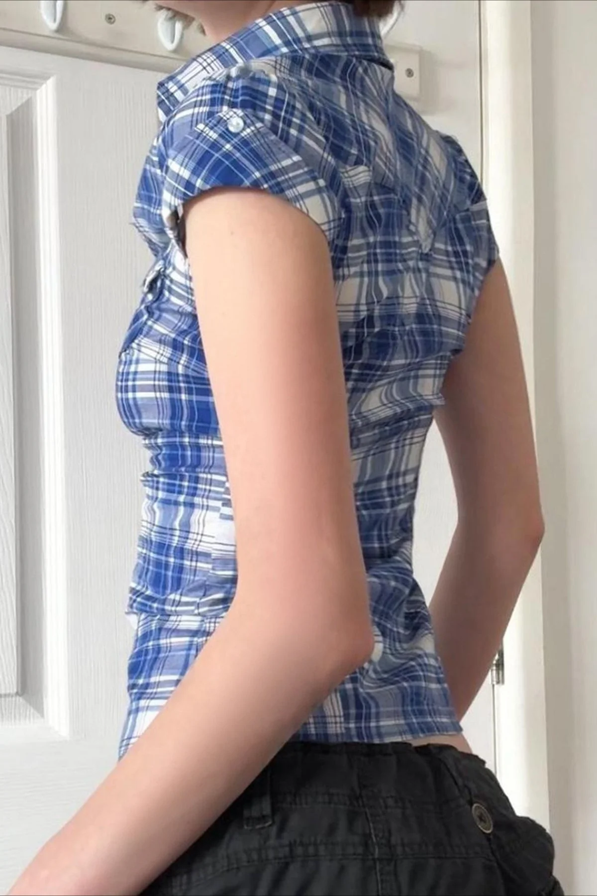 British Plaid Ruffled V Neck Puff Sleeve Blouse - Image 3