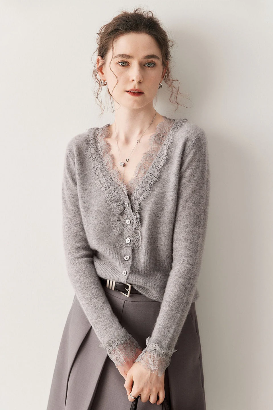 Cashmere Lace-Trimmed V-Neck Knit Cardigan - Image 11