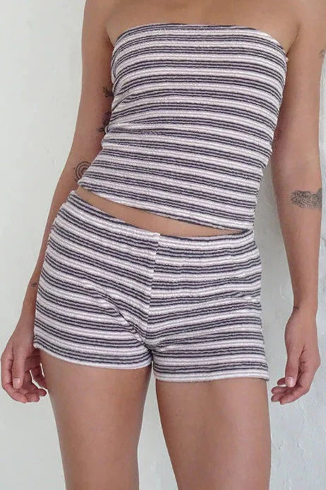 Casual Chic Stripe Skinny Low Waist Shorts - Image 15