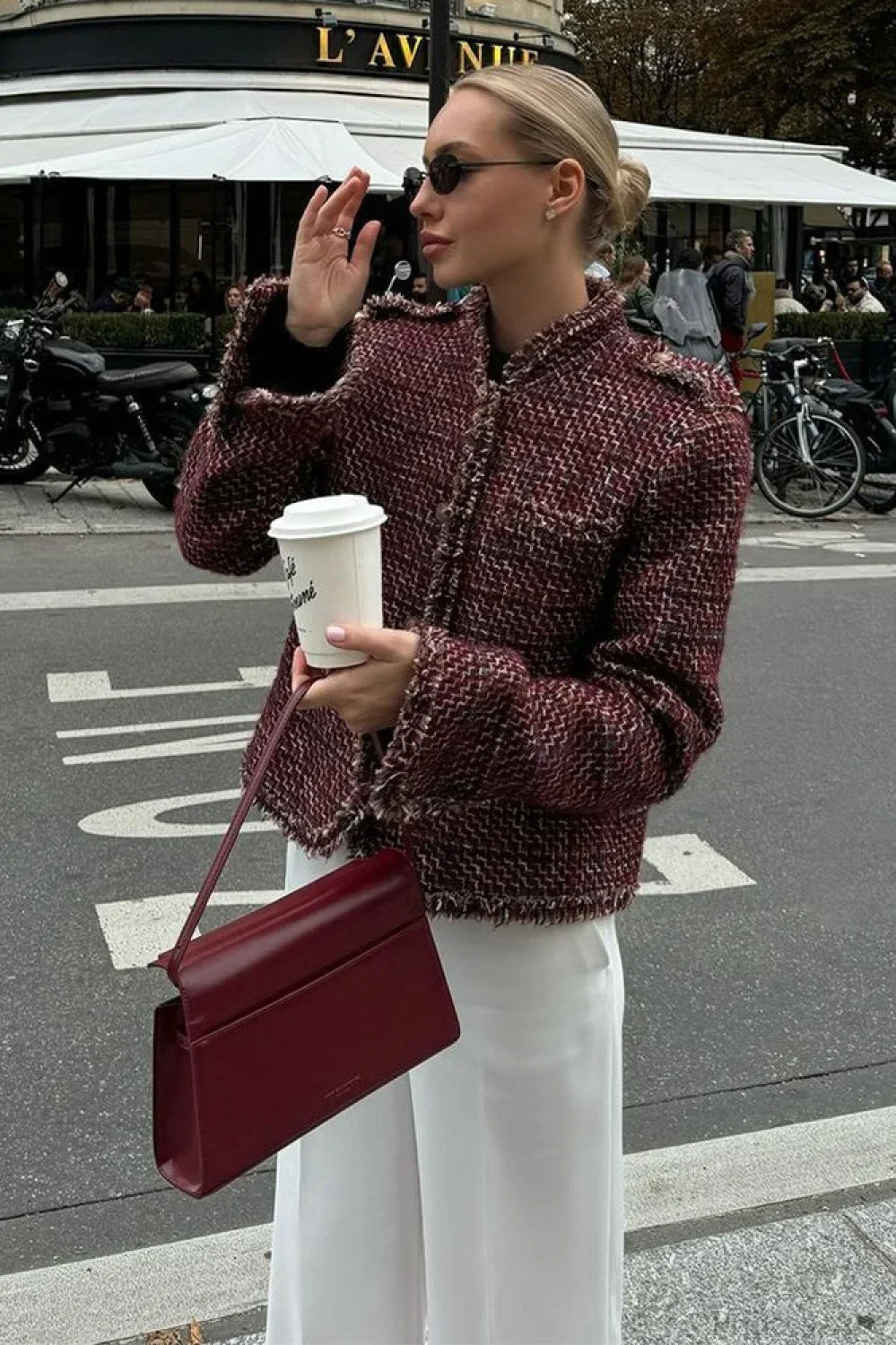 Chanel-style Tweed Elegant Cropped Jacket - Image 3
