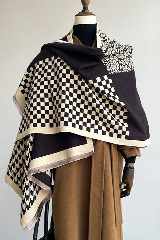 Checkered Plush Scarf - Image 4