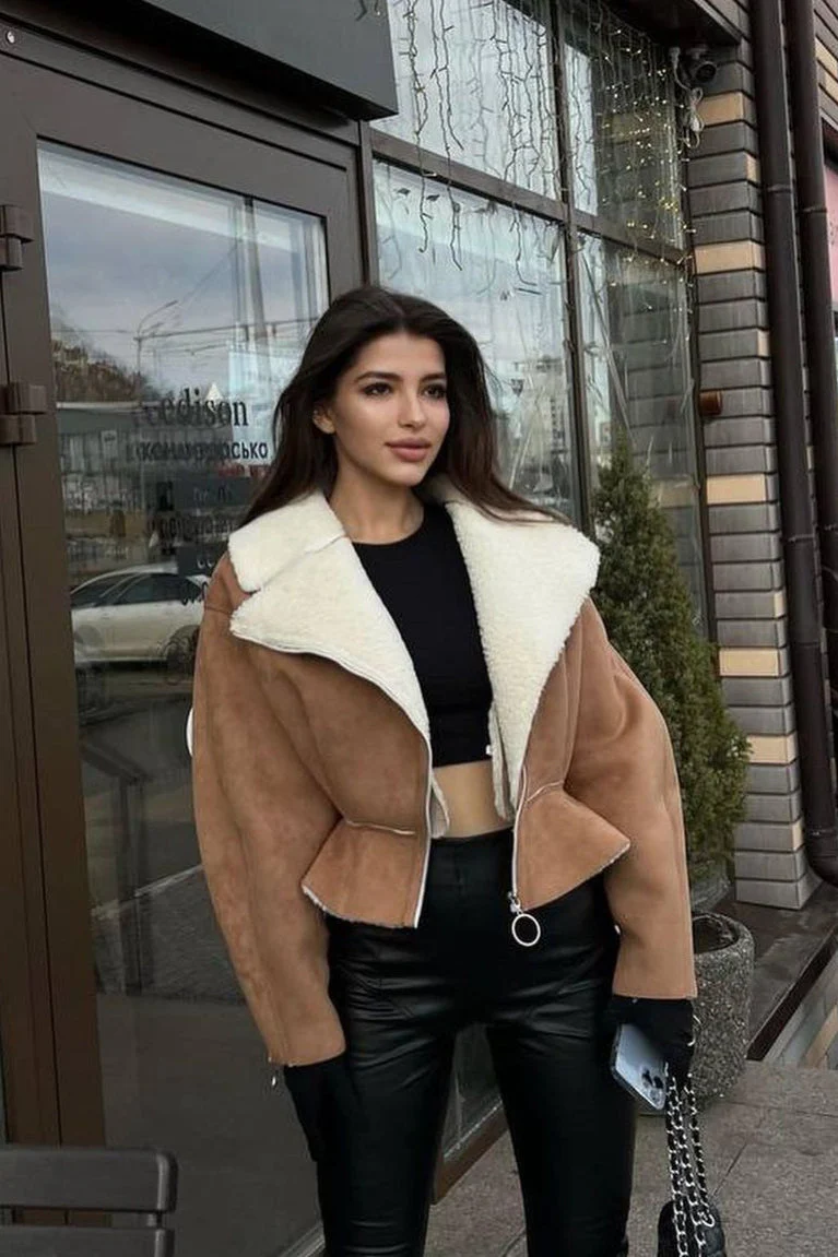 Chic Odd Zip Leather Fur Pieced Coat - Image 2