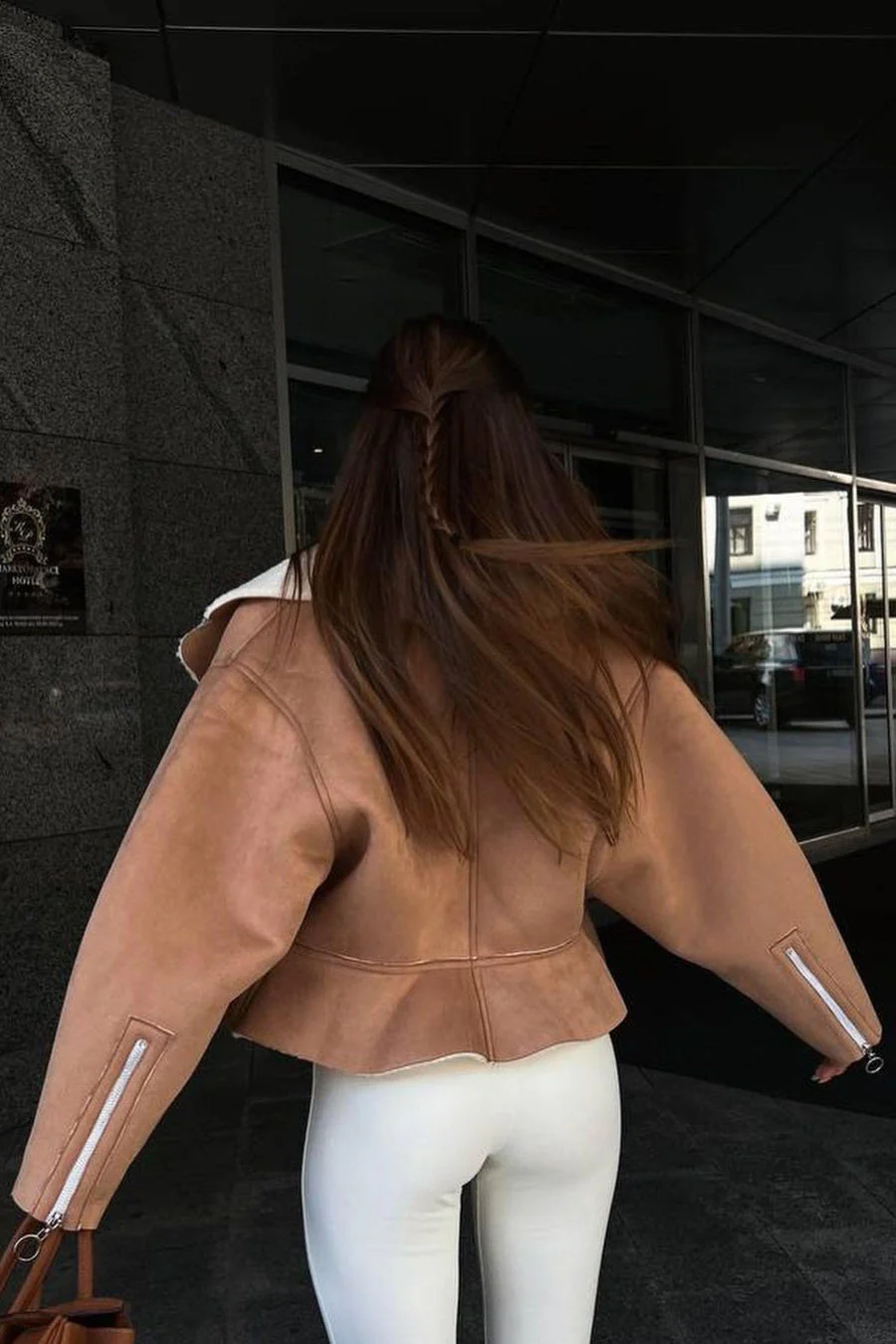 Chic Odd Zip Leather Fur Pieced Coat - Image 4