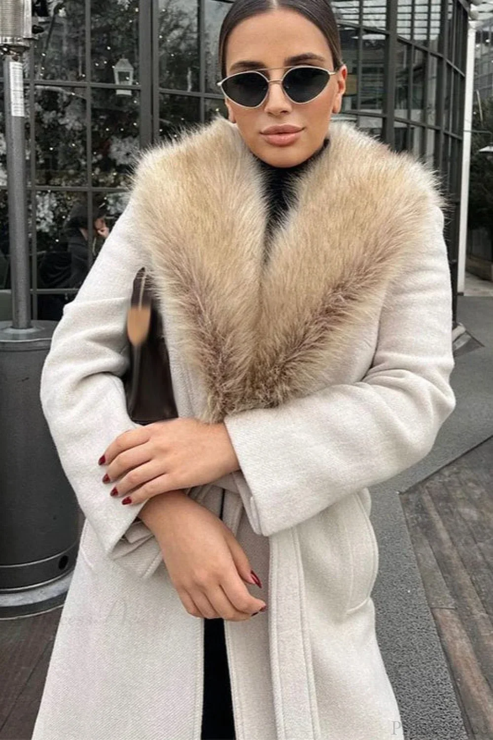 Vintage Chic Wool Blend Fur Collar Elegant Overcoat - Image 5