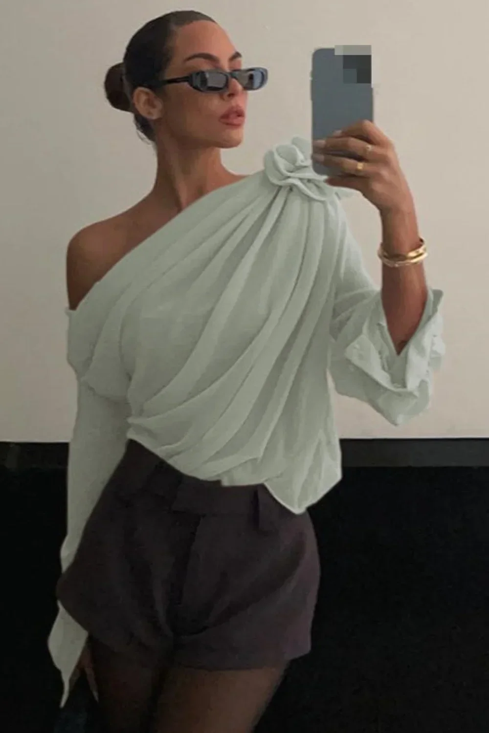 Chiffon Floral Off-the-Shoulder Fitted Blouse - Image 6