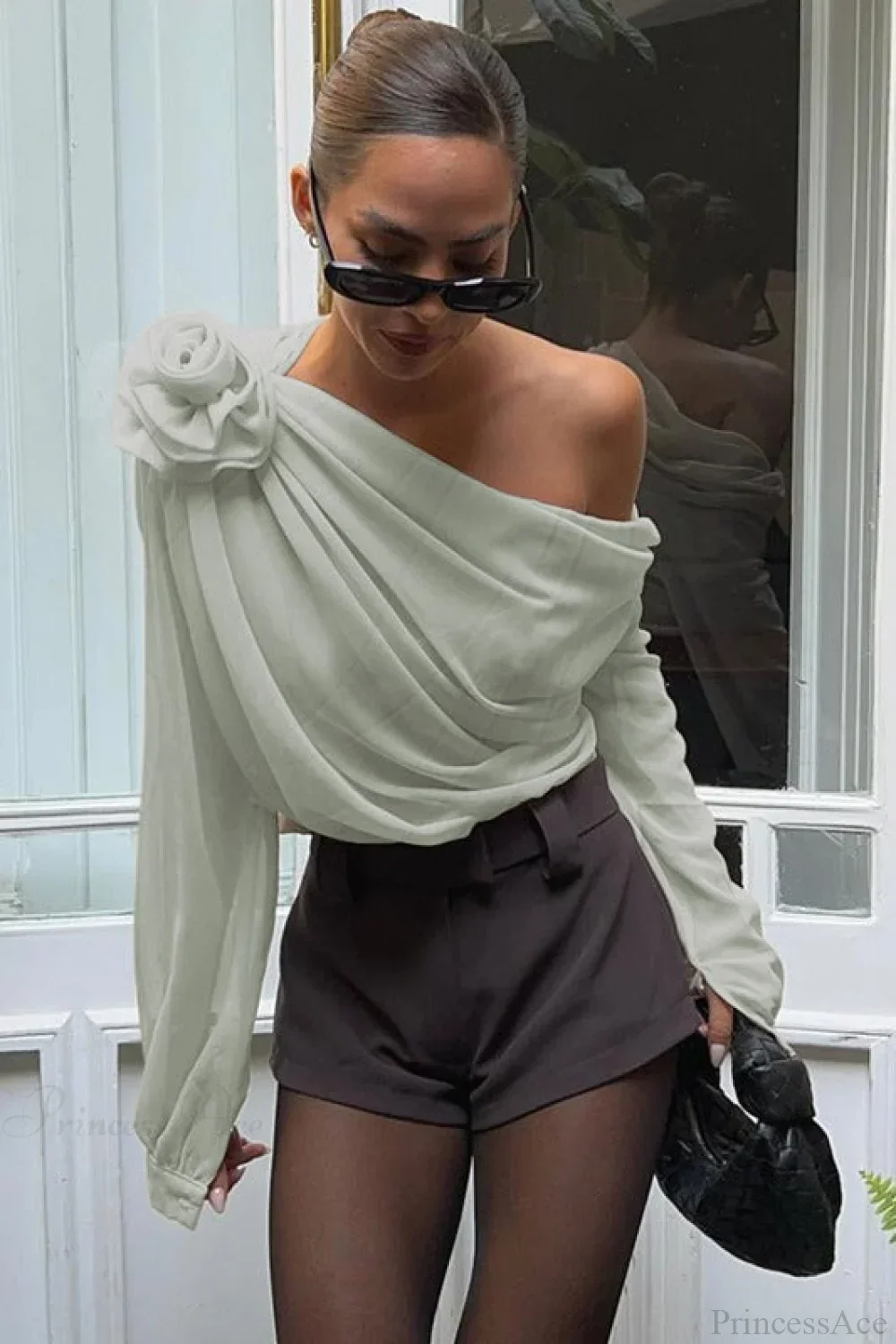Chiffon Floral Off-the-Shoulder Fitted Blouse - Image 7