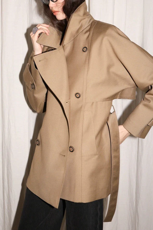 Classic Twill 3D-Silhouette Collared Short Trench Coat - Image 8