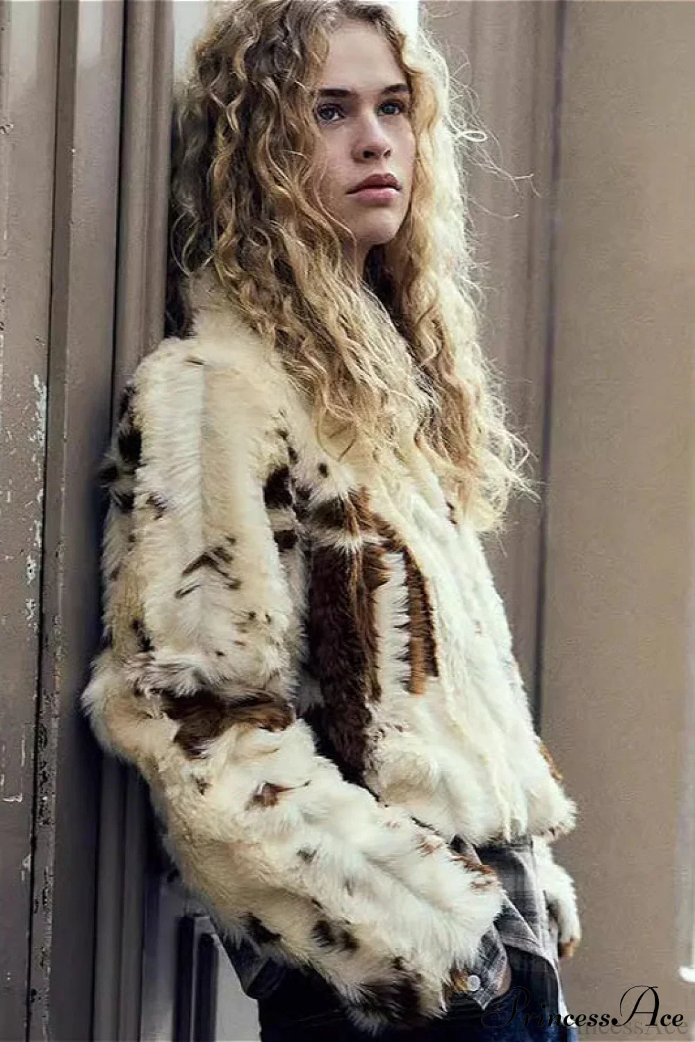 Collared Printed Faux Fur Short Coat - Image 2