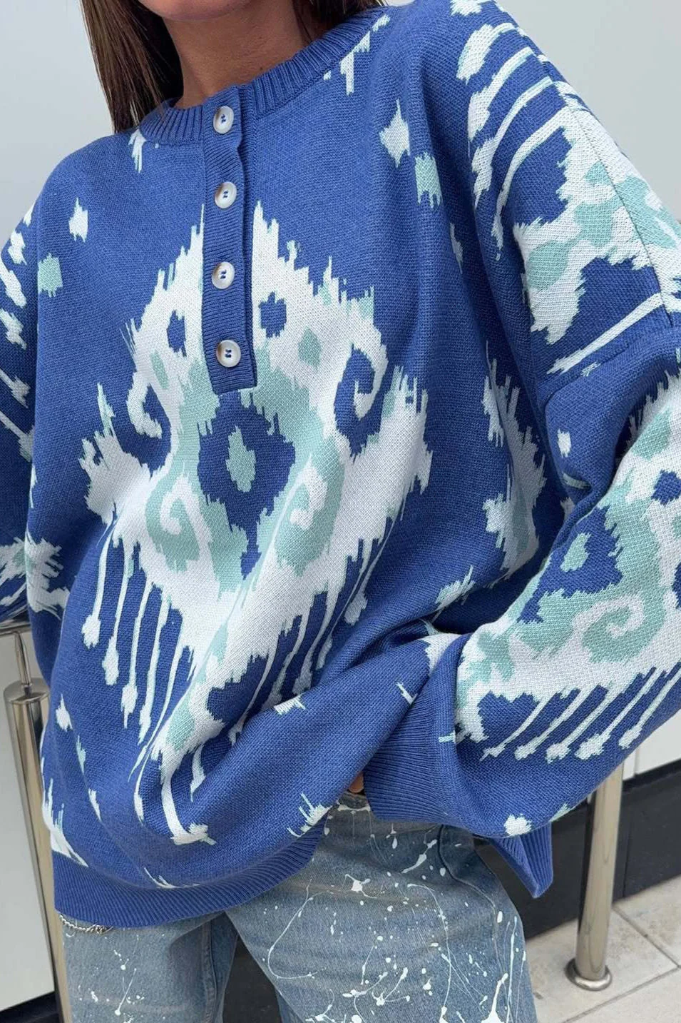 Color Block Loose Knit Pullover Sweater - Image 5