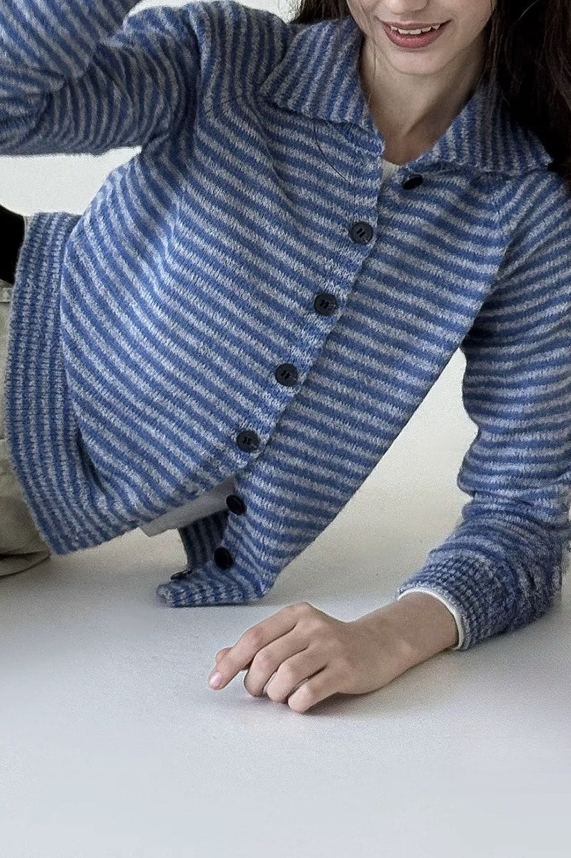 Color Block Striped Fitted Wool Knit Cardigan - Image 3