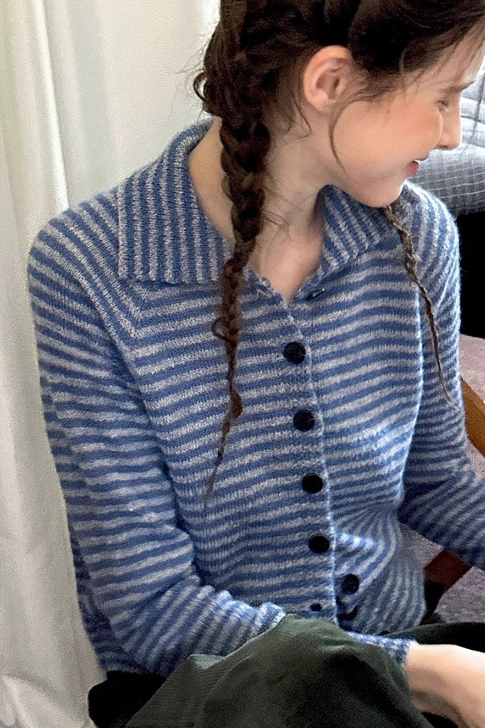 Color Block Striped Fitted Wool Knit Cardigan - Image 4