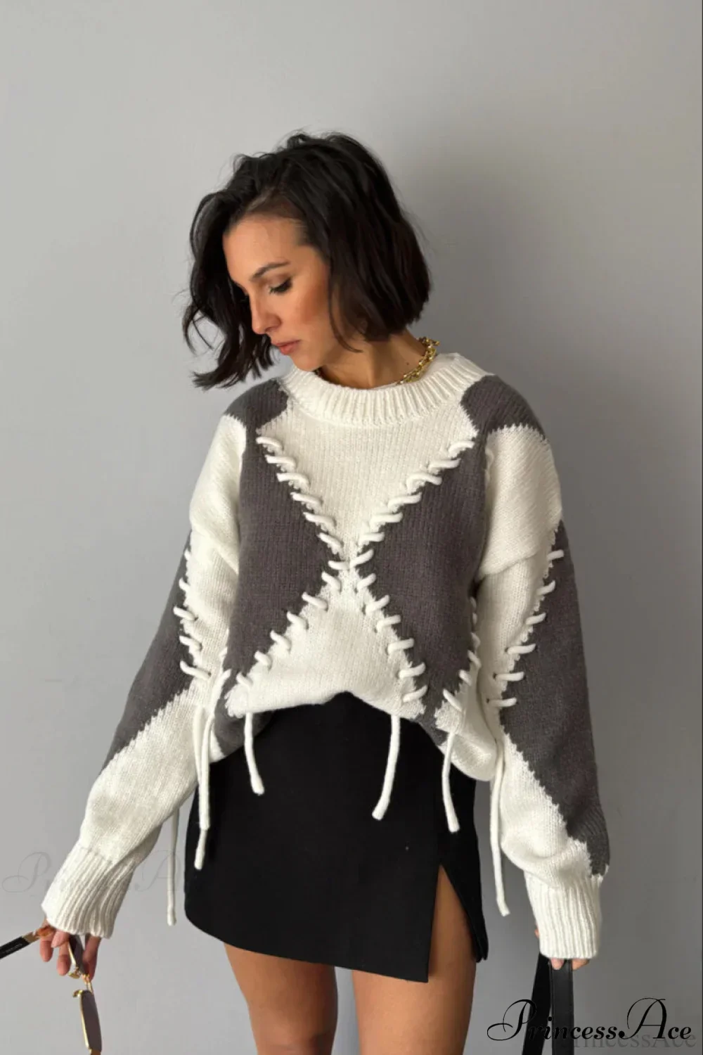 Colorblock Argyle Drawstring Crew Neck Knit Sweater - Image 3