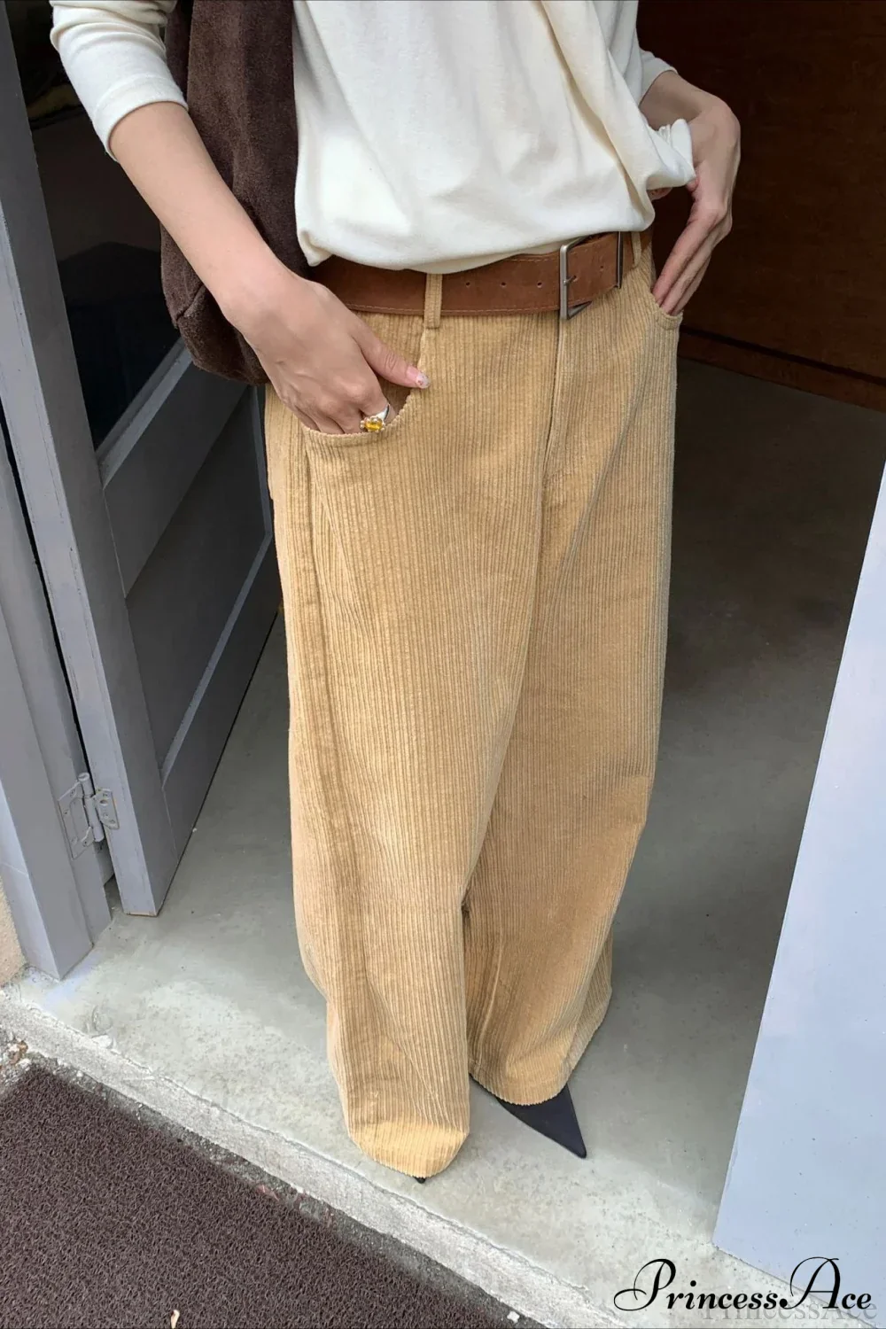 Corduroy High-Waist Wide-Leg Minimal Pants - Image 7