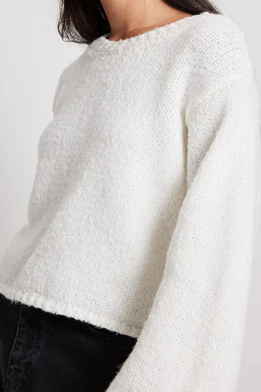 Crew-Neck Long-Sleeve Backless Tie-Knit Short Sweater - Image 6
