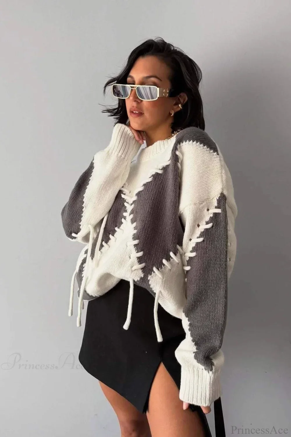 Crew Neck Long Sleeve Contrast Argyle Drawcord Sweater - Image 2
