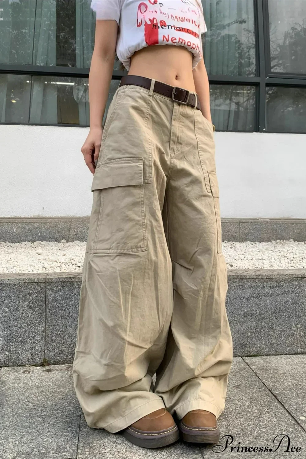 Curved Large Pocket Loose Cargo Pants - Image 4