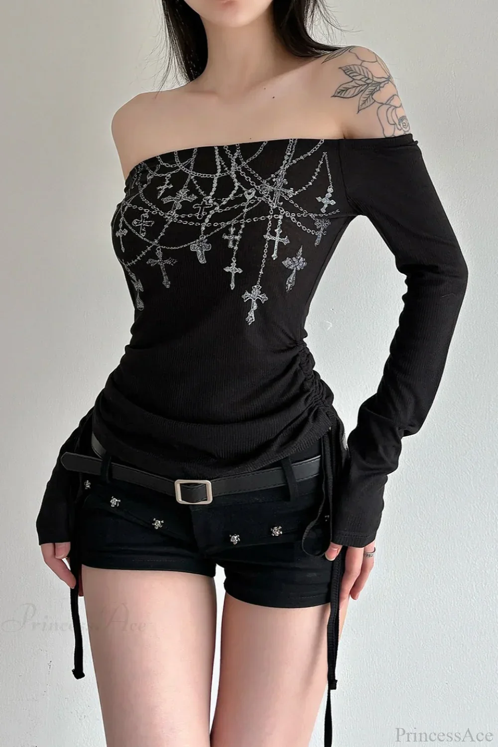 Dark Chain Print Off-Shoulder Ruched Long Sleeve Tee - Image 2