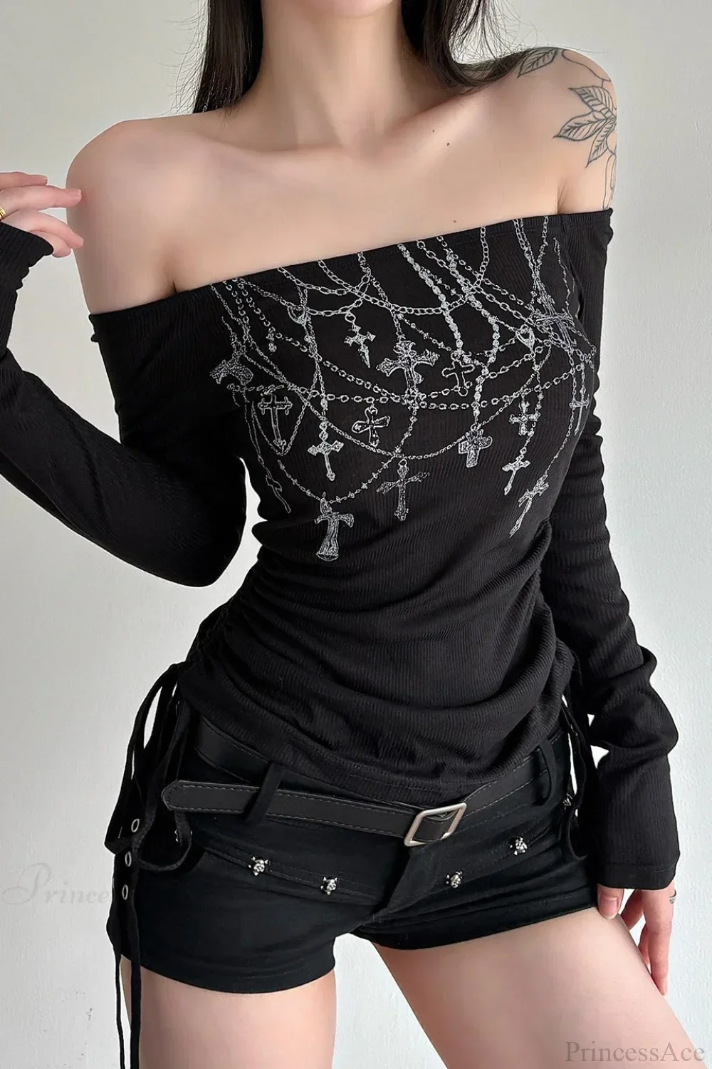 Dark Chain Print Off-Shoulder Ruched Long Sleeve Tee - Image 4