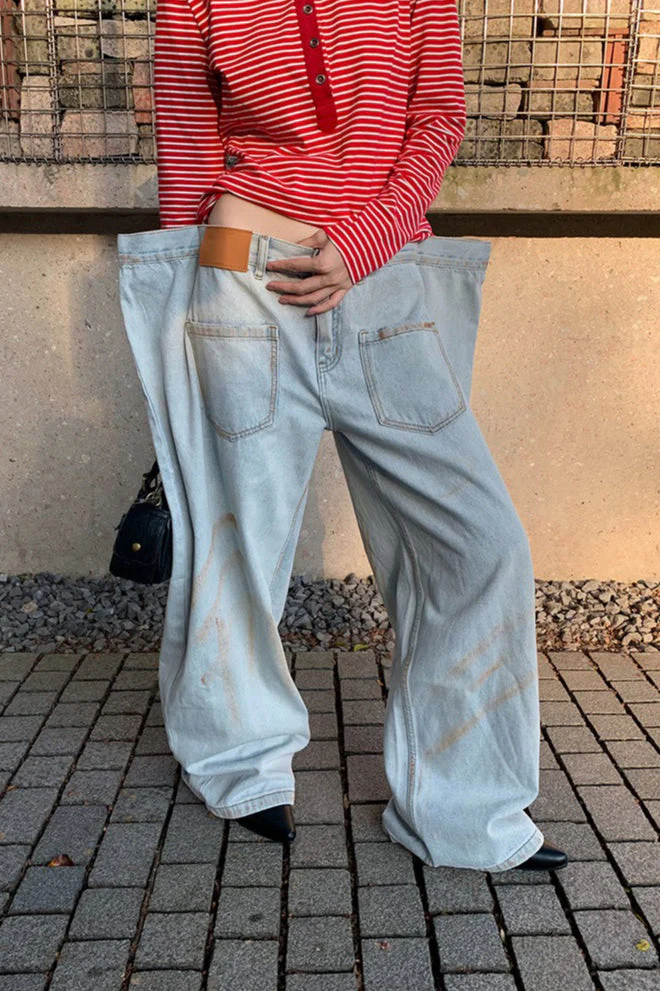 Distressed Ruched Wide Leg Designer Pocket Jeans - Image 2