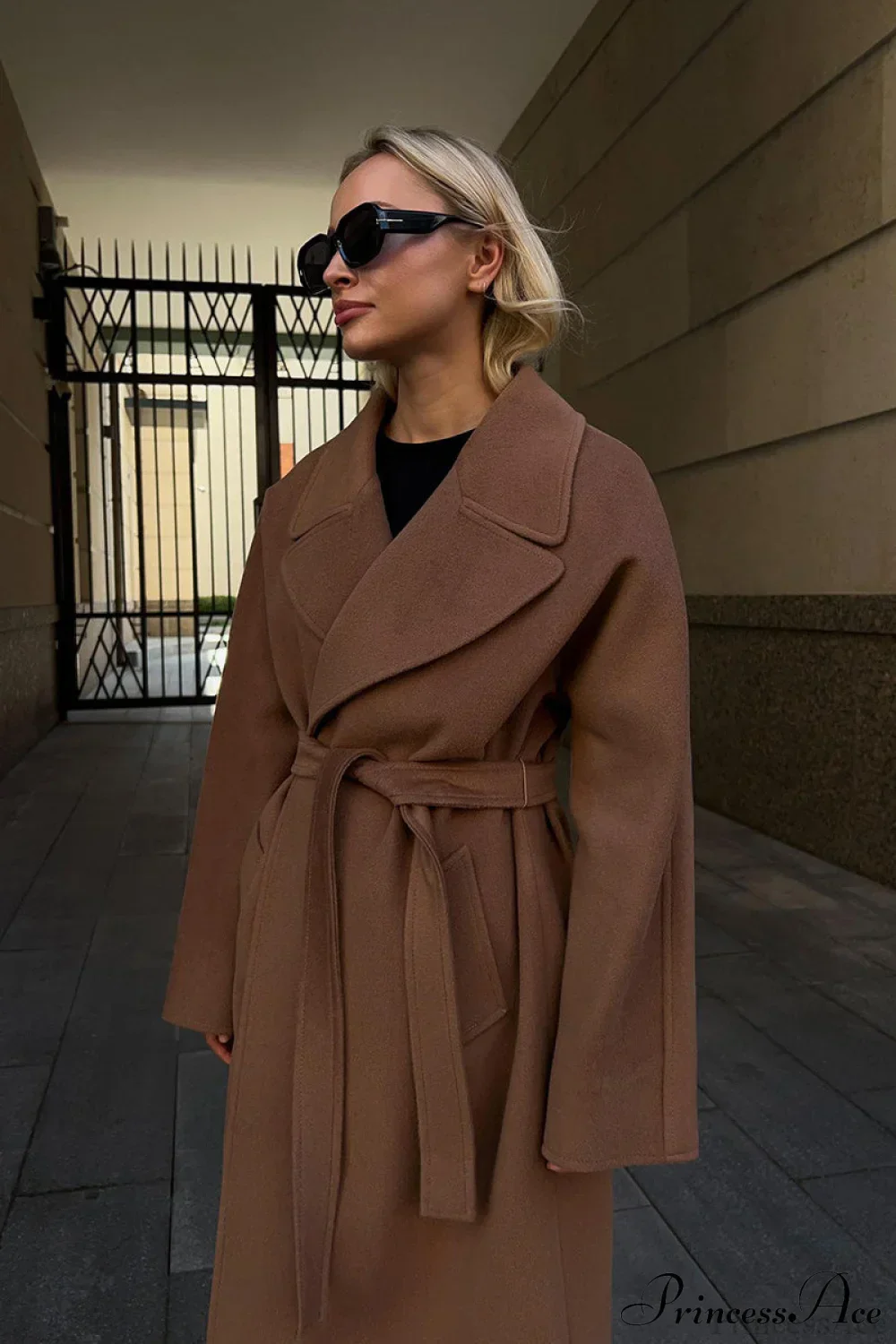 Double Faced Wool Raglan Sleeve Loose Overcoat - Image 4