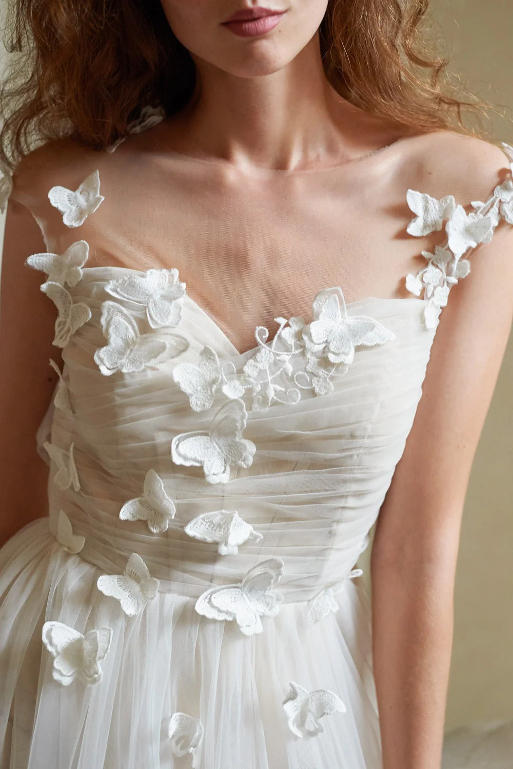 Dreamy Petal V Neck Backless Reception Dress - Image 6